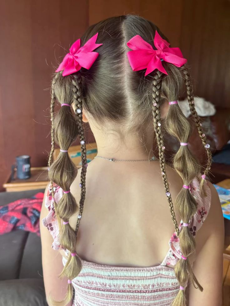 Back to school 2026: Τα καλύτερα χτενίσματα για κοριτσάκια τη πρώτη μέρα στο σχολείο