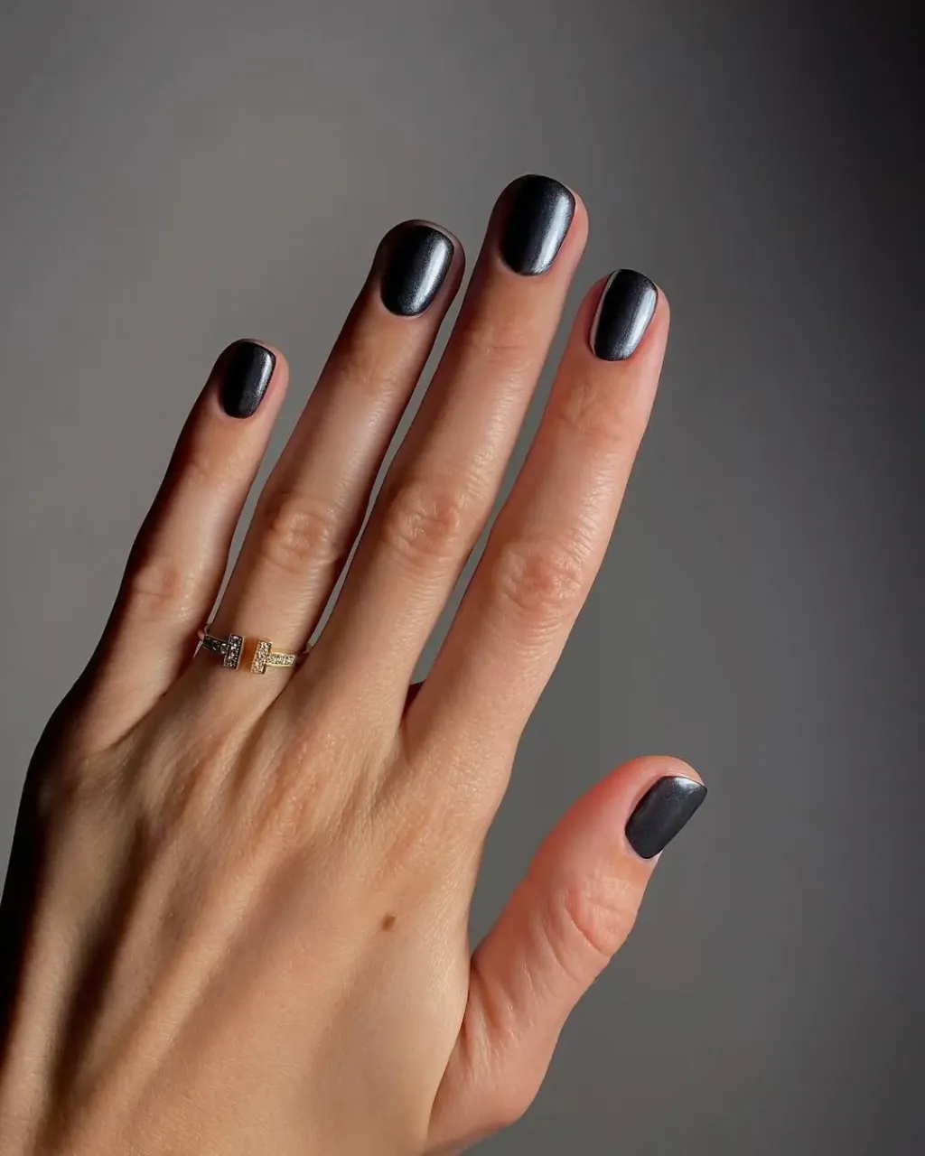 metallic short black nails webp