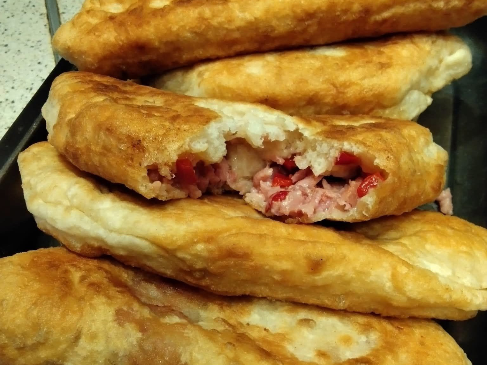 Ζύμη για ανεβατές πίτες