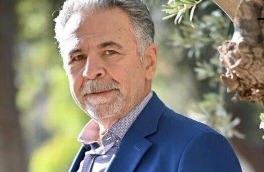 Μανώλης Γεραπετρίτης Μανώλης Γεραπετρίτης