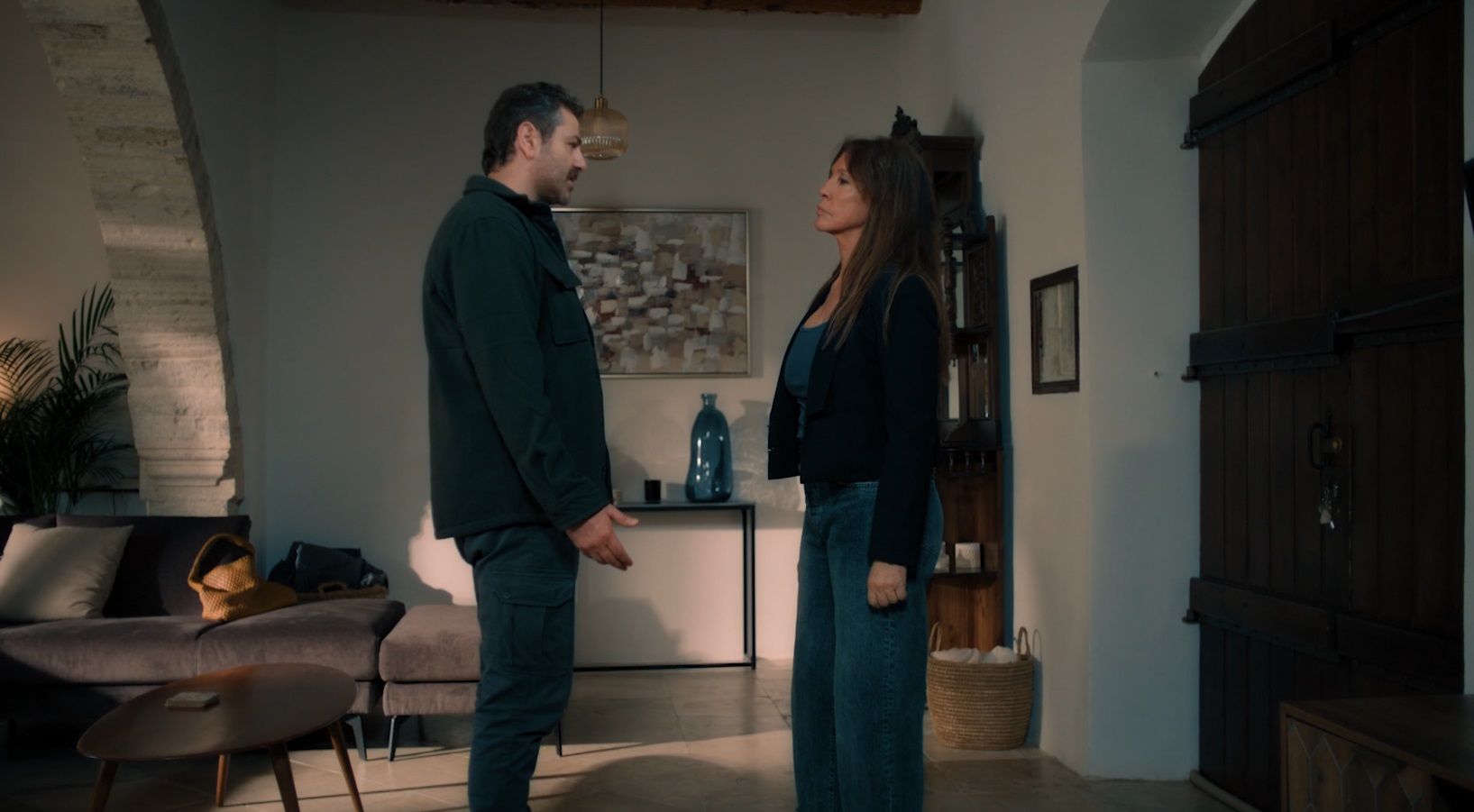 Μπλε Ώρες επόμενα επεισόδια: 11, 12, 13, 14, 15, 16, 17, 18, 19, 20, 21, 22