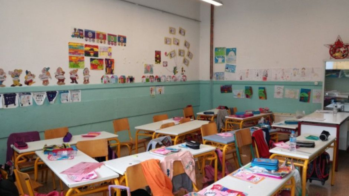 Γιαγιά συνελήφθη μετά από επίθεση σε δασκάλα νηπιαγωγείου– Αναζητείται η μητέρα